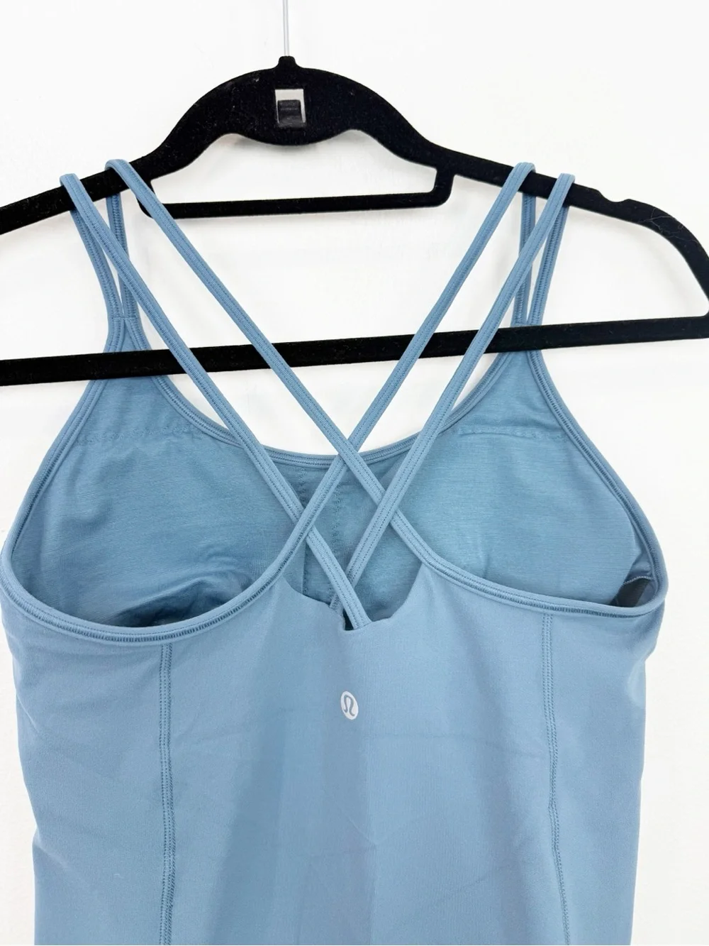 Lululemon Free To Be Tank Cascade Blue Nulu Size 4